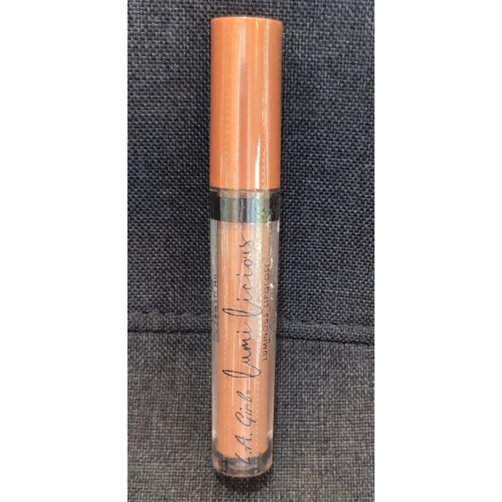 L.A. Girl Lumilicious Lip Gloss - Chill - 0.1oz